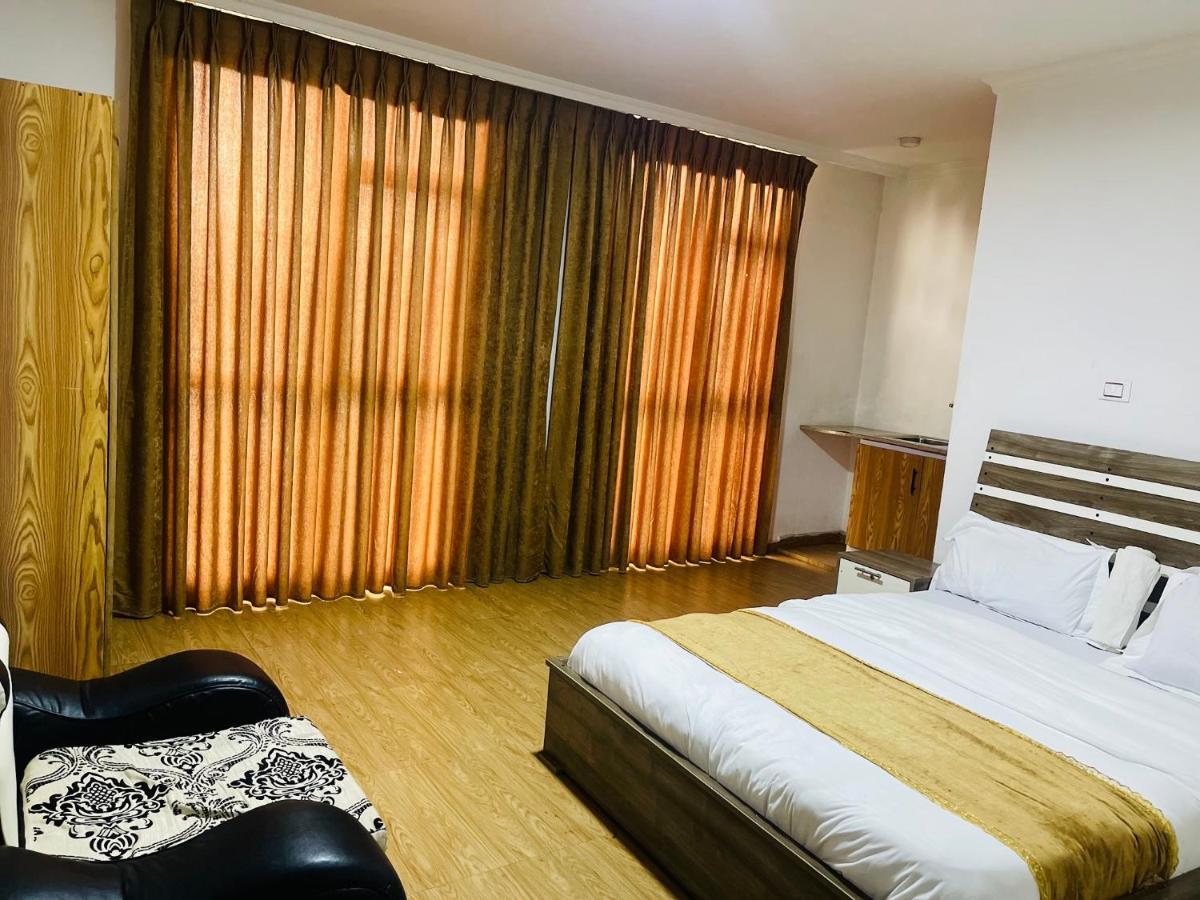 Goza Guest House Addis Ababa Exterior photo