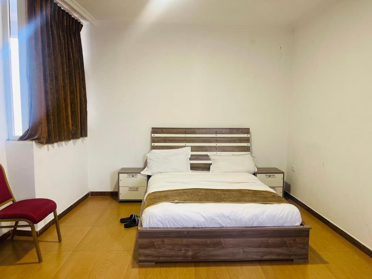 Goza Guest House Addis Ababa Exterior photo